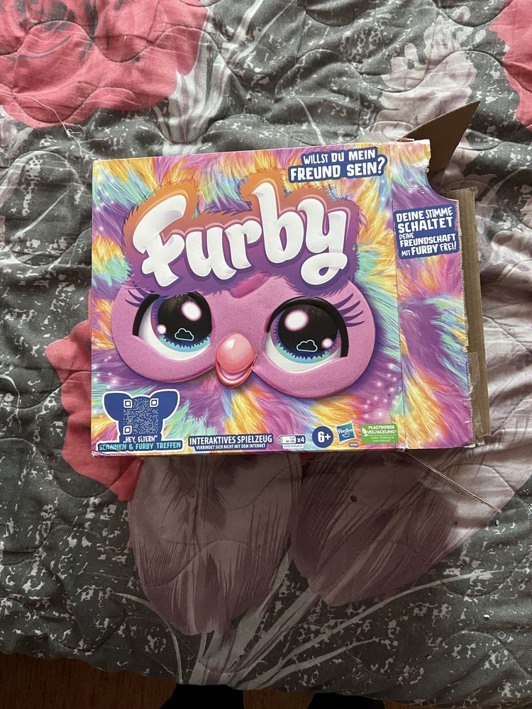 Интерактивна играчка Furby