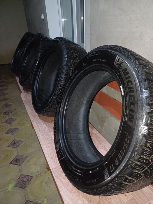 Дөңгелек қысқы 215/55 R17