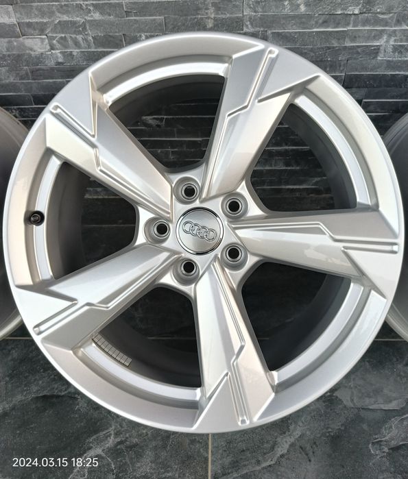 Jante originale"18  Audi A4,A6,Q5 model 2020 in stare noua