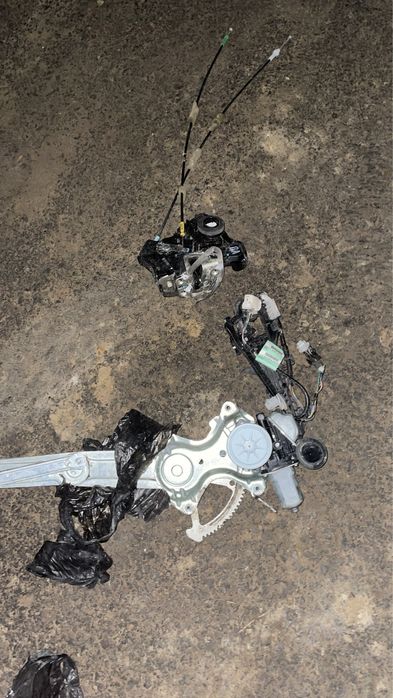 Стеклоподемник камри 55