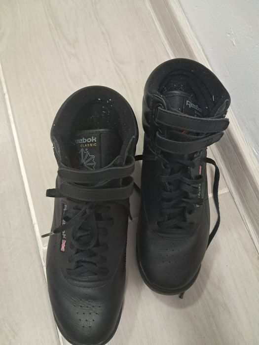 Ghete Reebok mărimea 36
