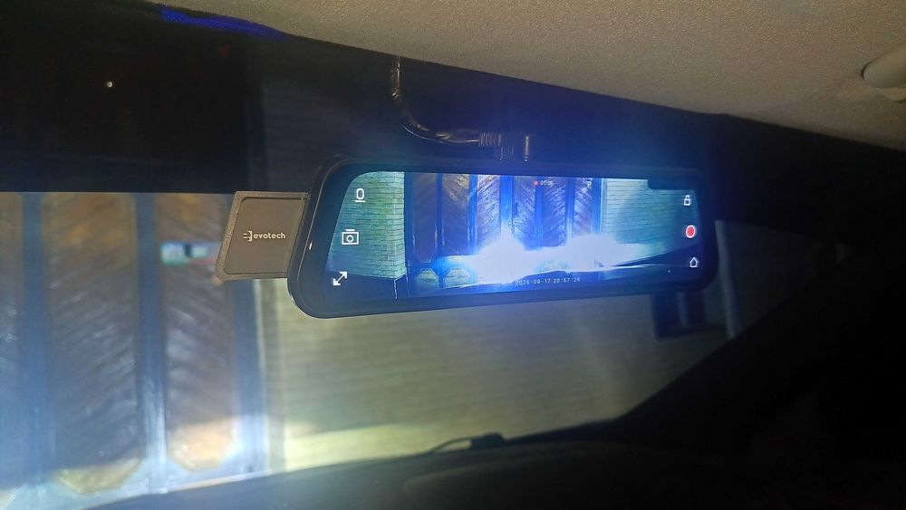 Videoregistrator EVETECH