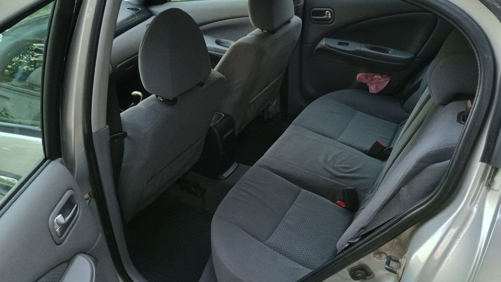 Nissan Almera 2004 1.5 dCi 80cp