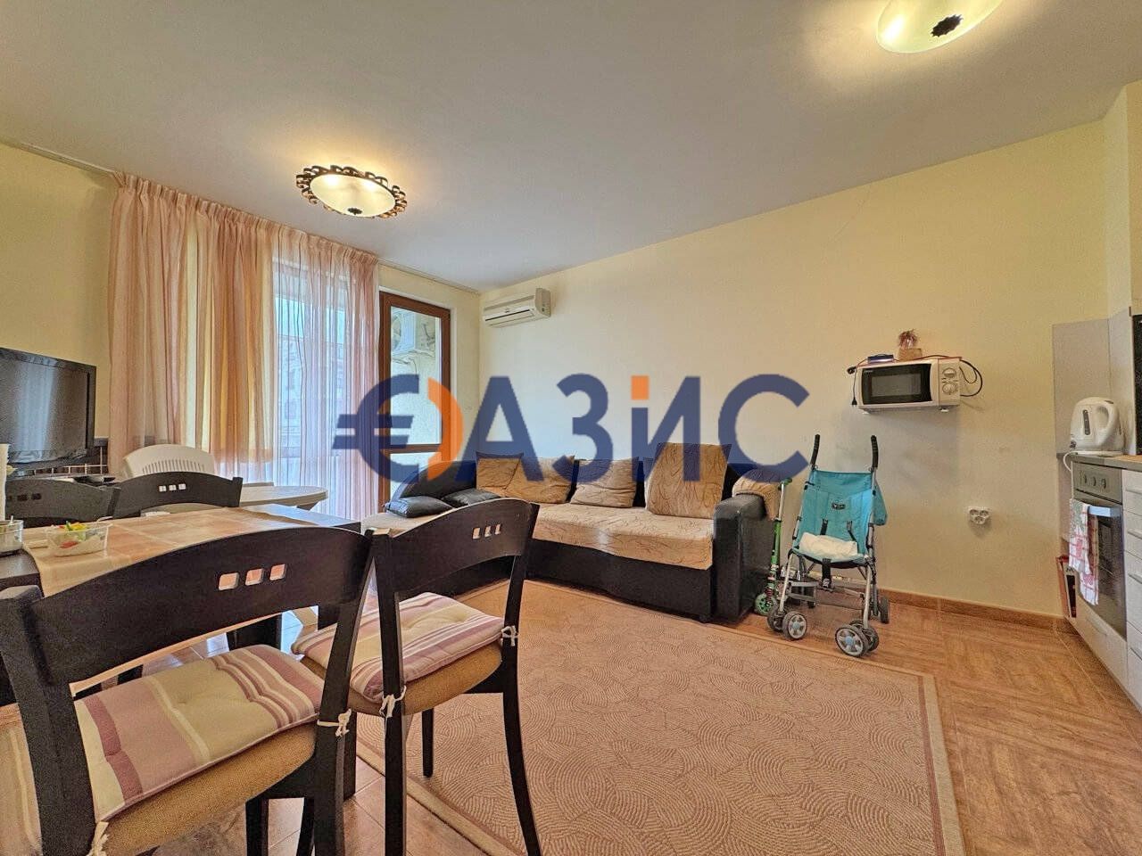 Двустаен апартамент в комплекс Роял Бей 2, 56 кв.м., Свети Влас,