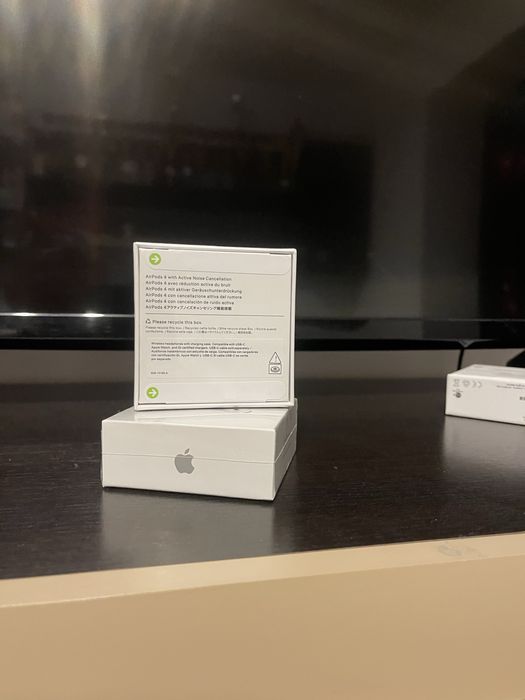 Apple airpods gen 4