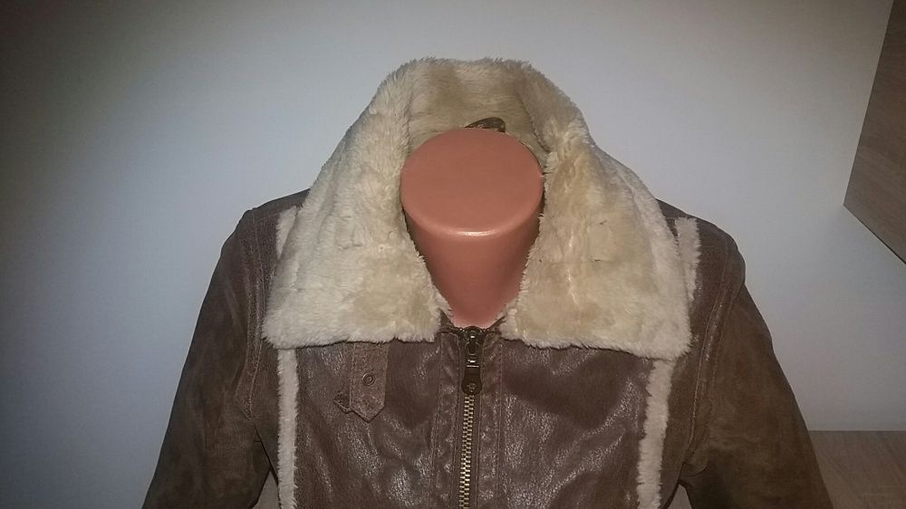 Cojoc din piele folosit in stare foarte buna