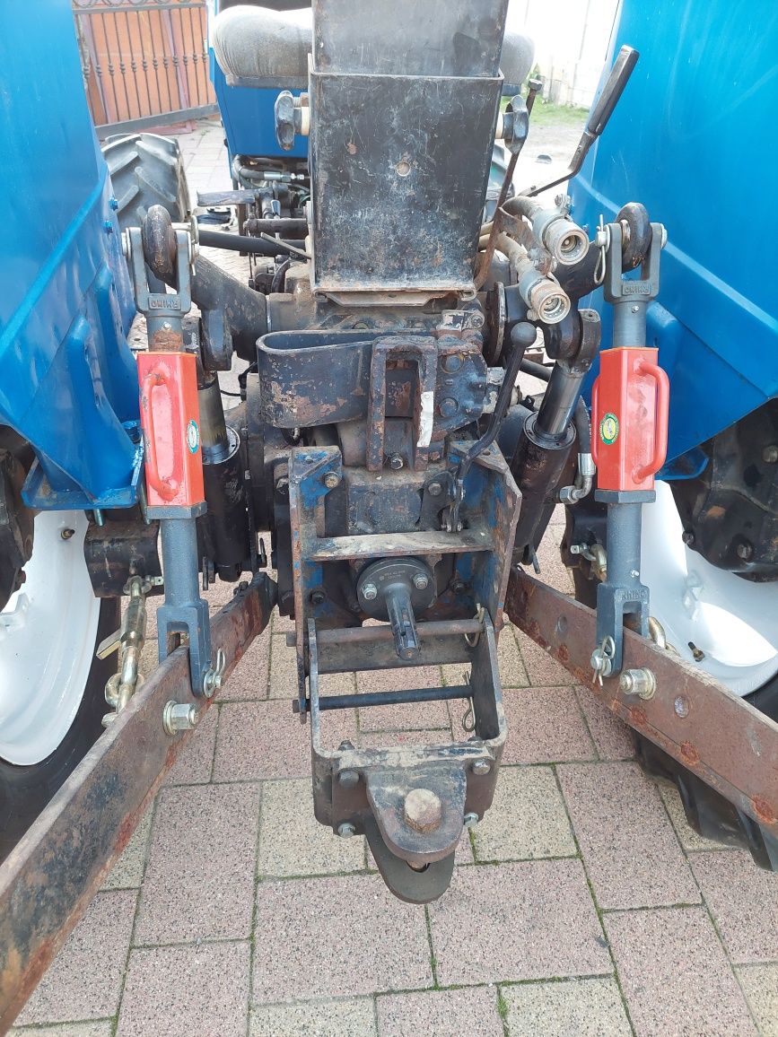 Tractor universal 453 dtc