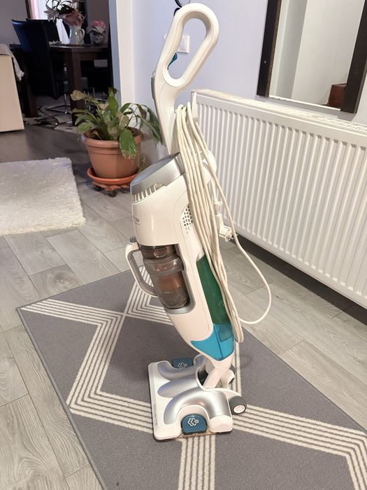 aspirator vertical cu abur rowenta dual clean and steam