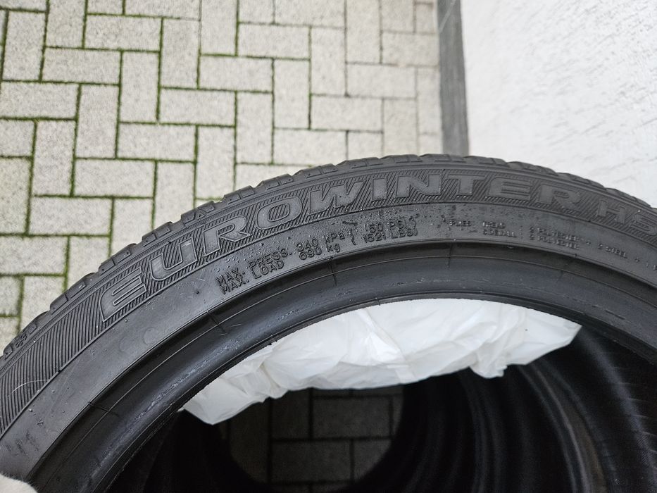 Anvelope de iarnă Falken Eurowinter 225/45/18