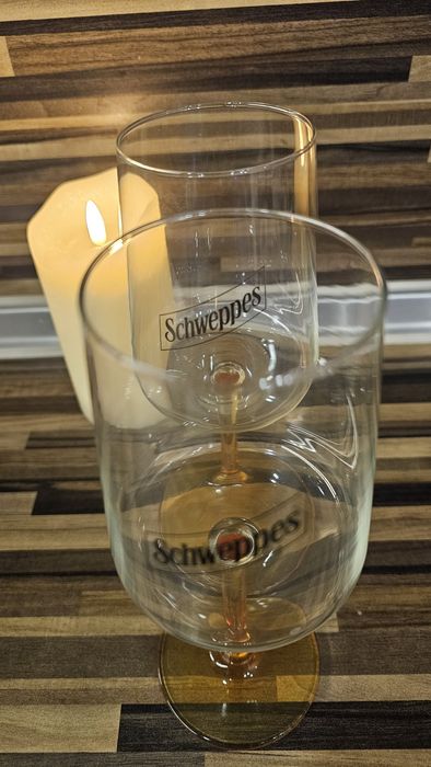 Винени чаши -2броя нови