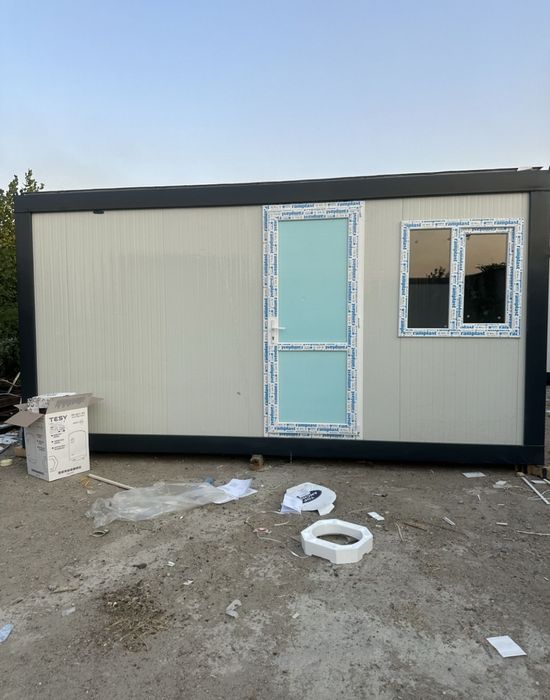 Vand containere modulare la super preț-calitate