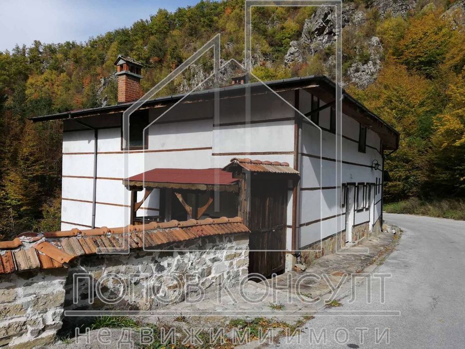 Продава се Къща в Лъки - 340 кв.м за 368 €/кв.м - Снимка #5