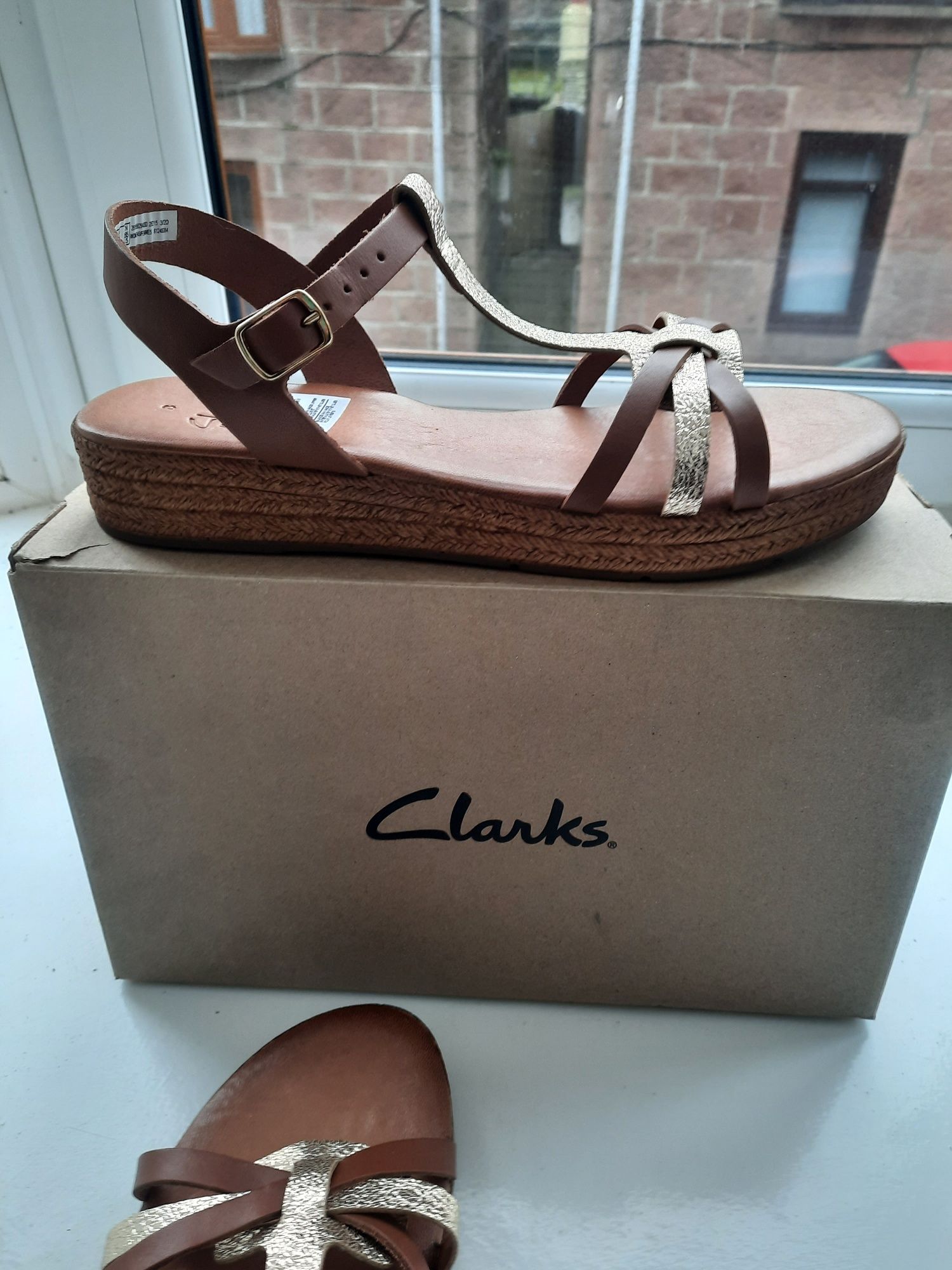 Clarks  нови сандали р-р UK 8 BG  41 /42