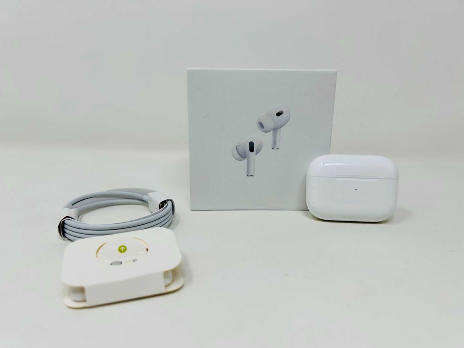 Нови слушалки Apple Air Pods Pro 1 и Pro 2