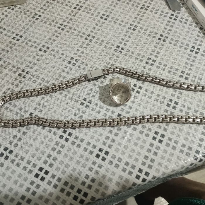 Продали срочно серебряную цепочку 110 грамм