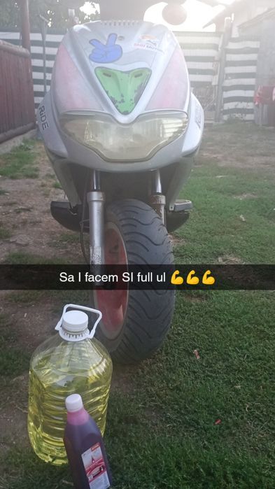 Vând urgent scuter