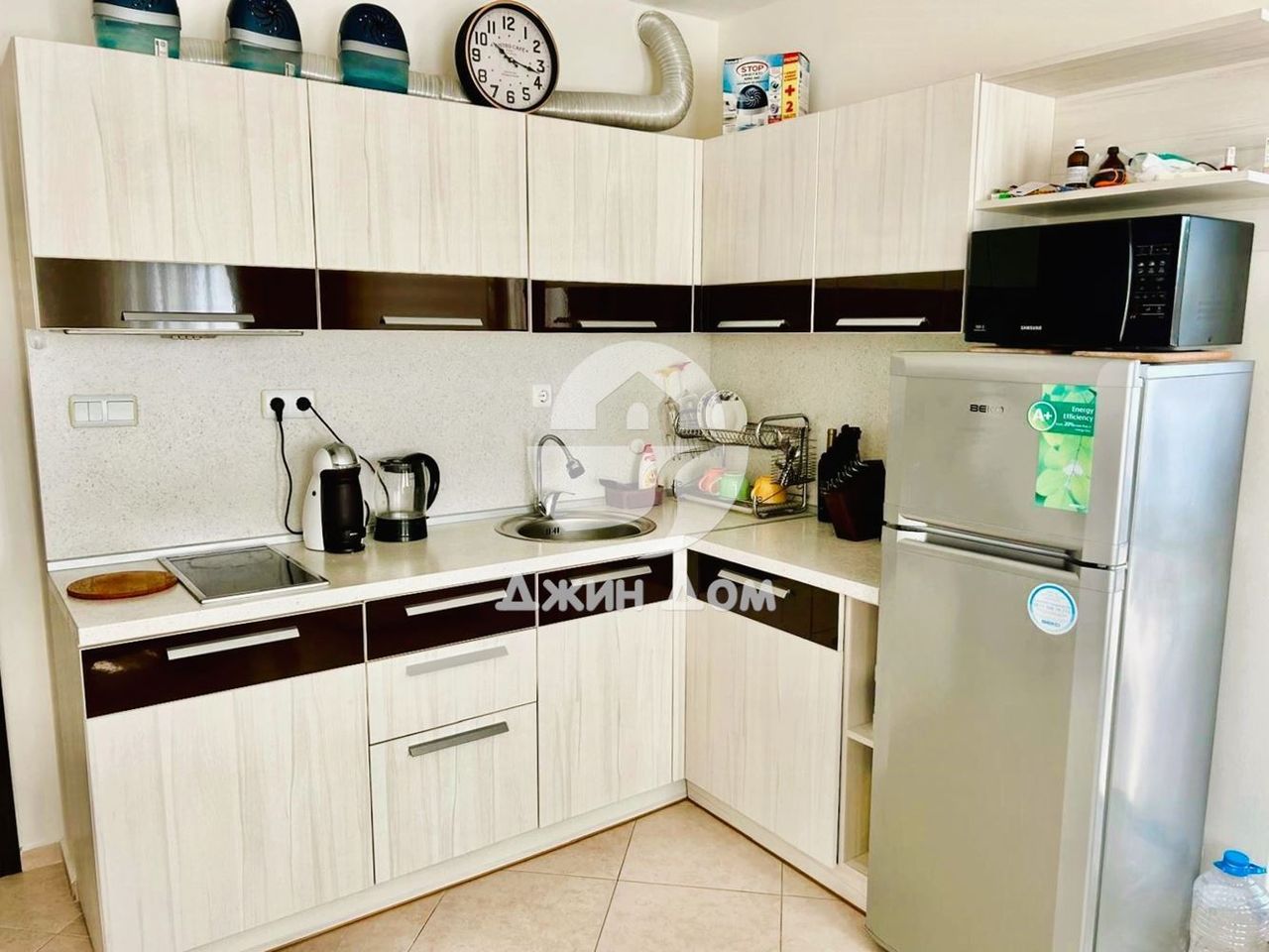 Продава се Двустаен апартамент в к.к. Слънчев бряг - 56 кв.м за 1304 €/кв.м - Снимка #1