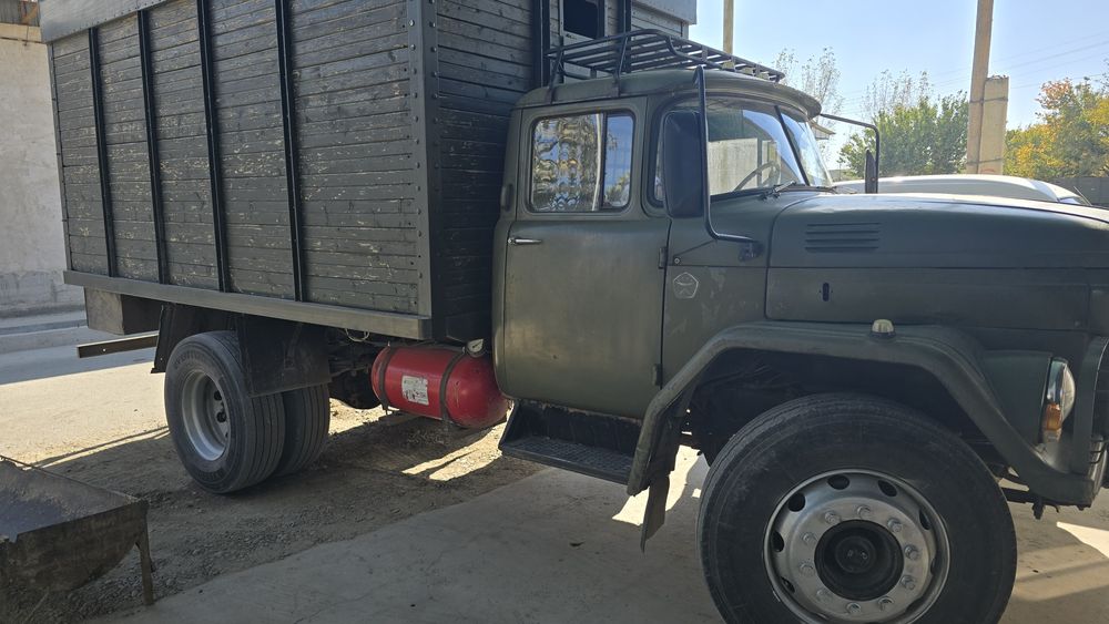 Зил - 131 сотилади.