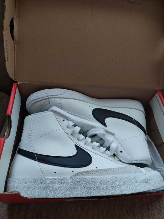 Кецове Nike Blazer mid
