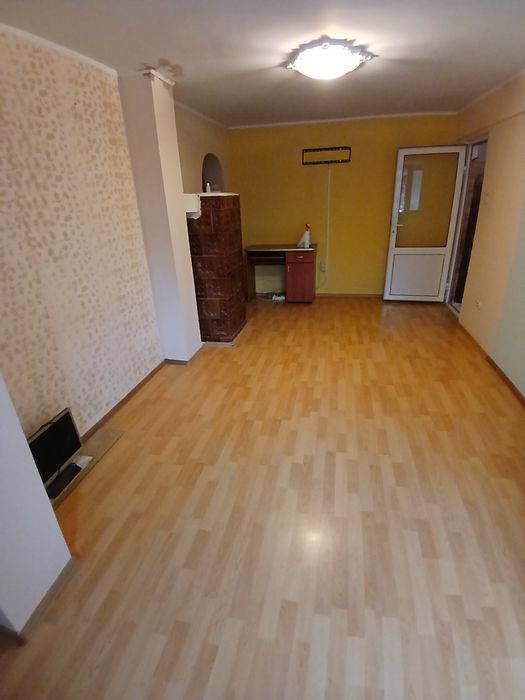Vând apartament 2 camere