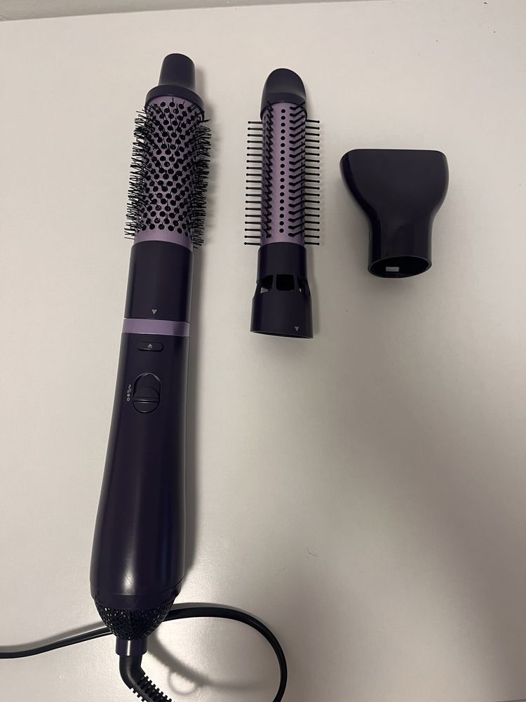 Perie de par,cu aer cald  si rece Philips 3 in 1
