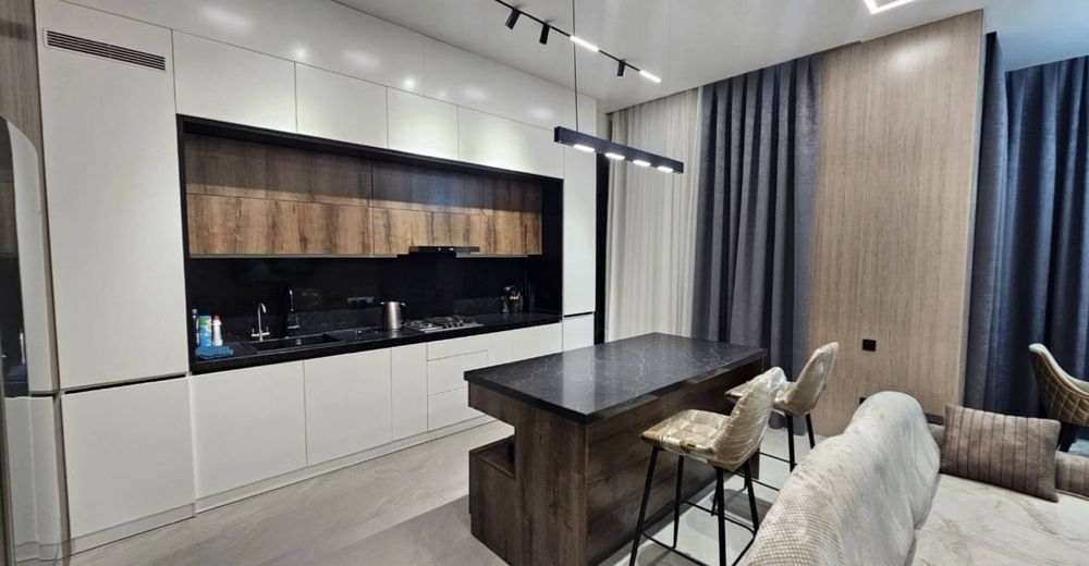 Продается 2х комнатная квартира в ЖК Oq Saroy Deluxe , МирзоУлугбек