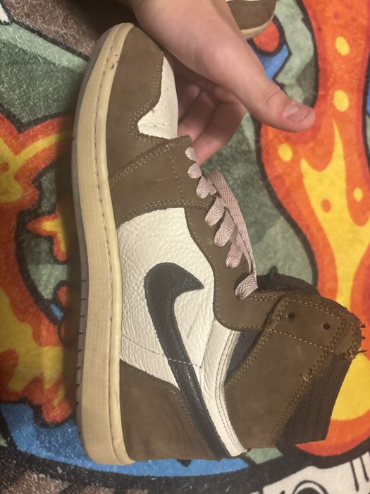 Air jordan 1 travis scott. PRET NEGOCIABIL!!!