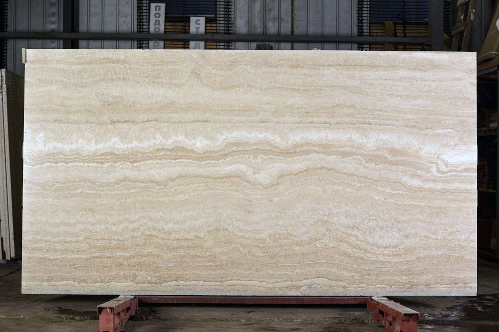 Травертин, гранит, мрамор. облицовка, брусчатка, все работы из камня.