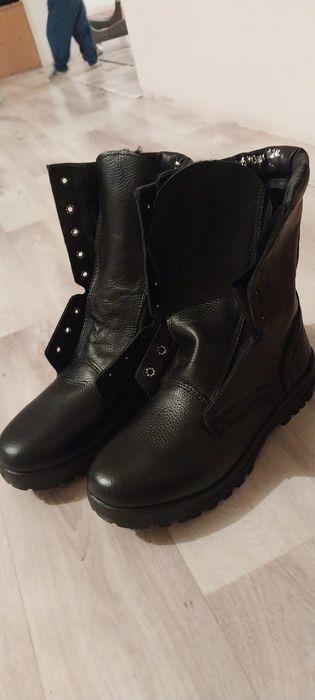 Продам берцы .Новый зимний