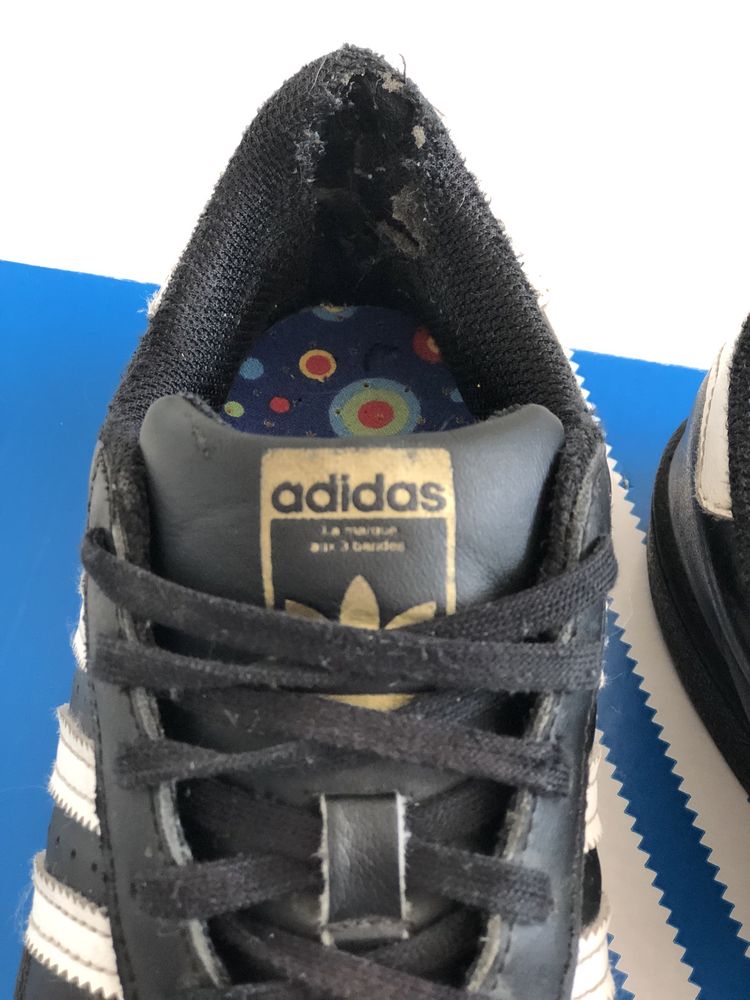 Adidas Superstar ,din piele , pentru baieti , stare buna