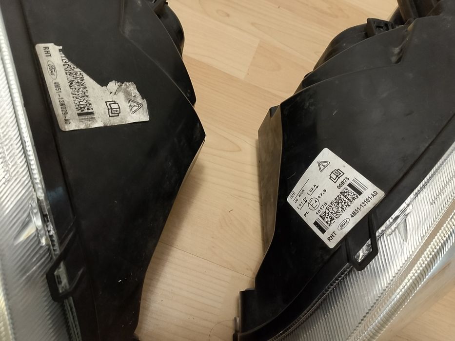 Фарове за Форд Фокус 2 - Ляв и Десен