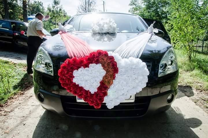 Ornamente/decoratiuni masini nunta  inimioara dubla si papion