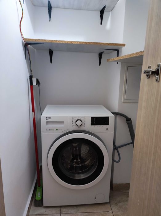 Apartament cu 2 camere de vanzare zona Democratiei