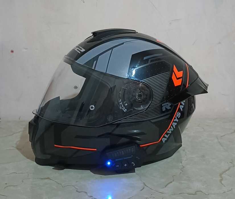 Srochna Moto Shlem Sotiladi