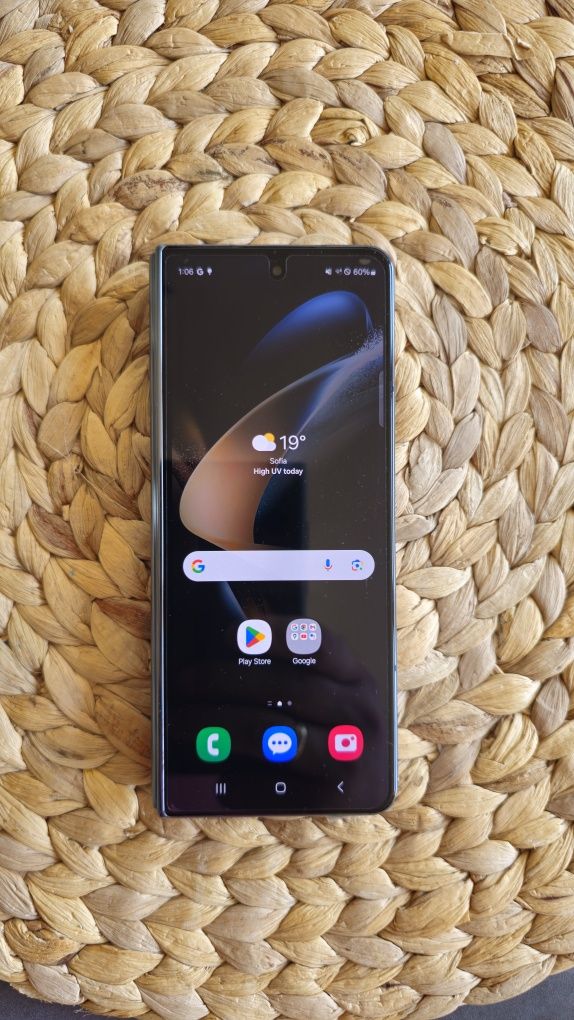 Samsung Z Fold 4