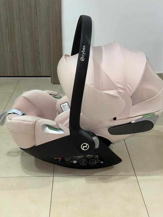 Scoică auto Cybex Cloud T – roz, impecabilă, folosită doar de 5 ori!