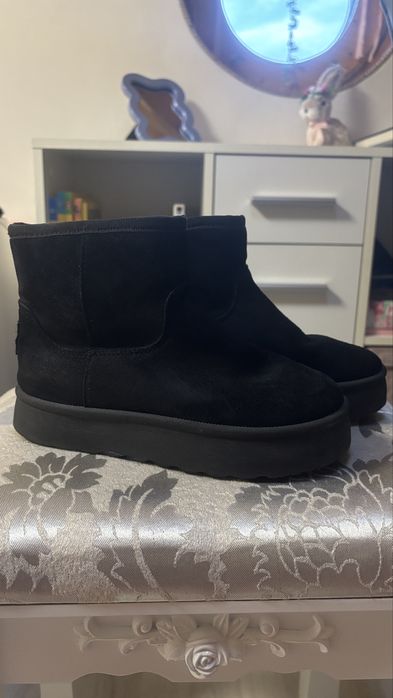 Cizmulite marca DeZee, marimea 33