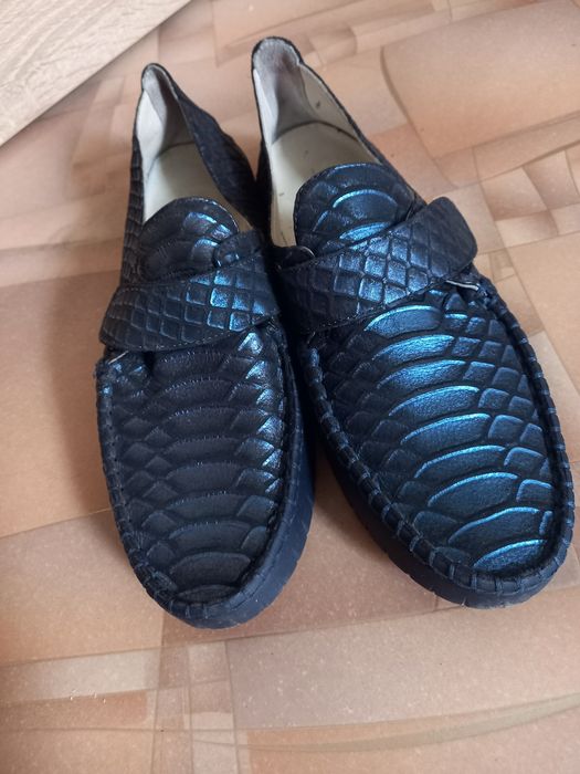 Женская обувь почти новые