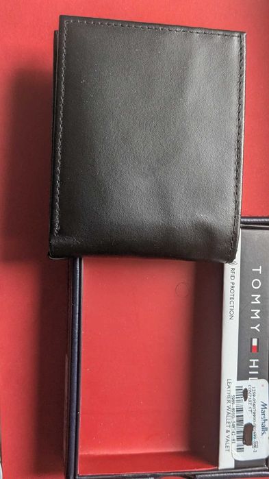 portofel nou Tommy Hilfiger