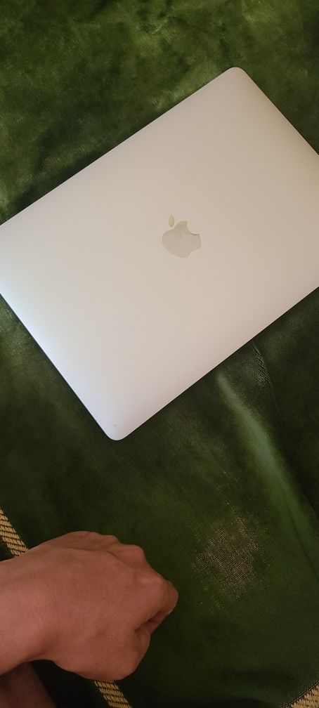 Mac m1 8/256 edeal sastayana