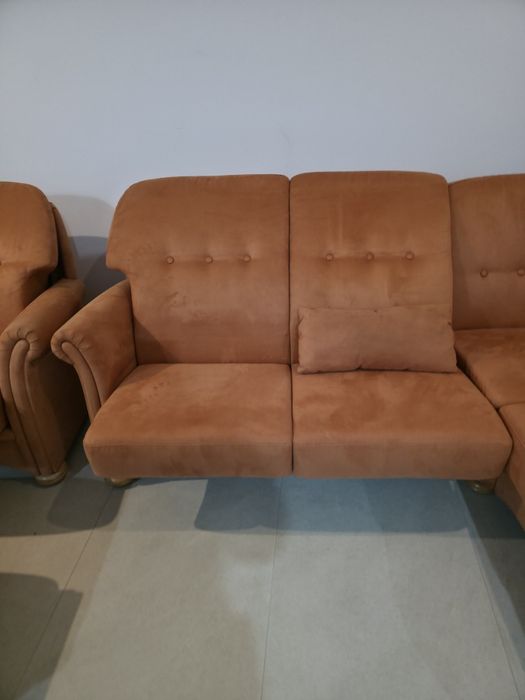 Canapea Luxury Calitate Moderna Cu Fotoliu si Ottoman Ca Noua