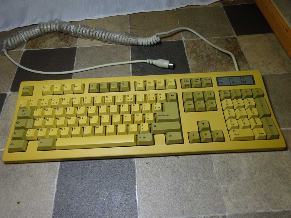 Tastatura pc vintage Mitsumi kpq-e99ac AT/XT