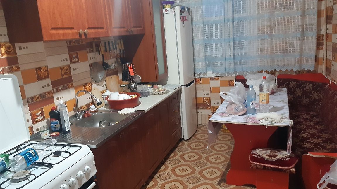 Продаётся дом, Уй сатылады