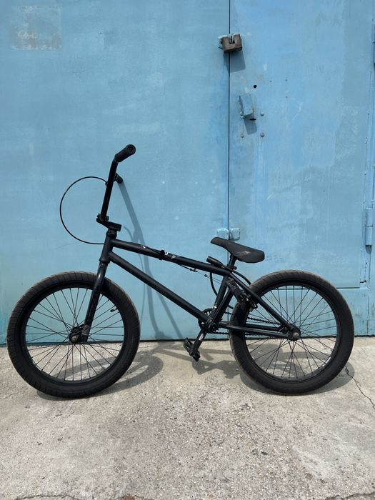 Велосипед BMX черный