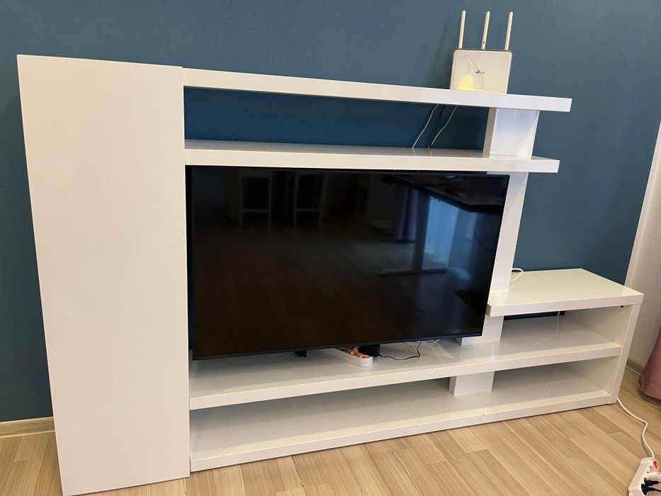 Comoda Tv/ Corp mobilier