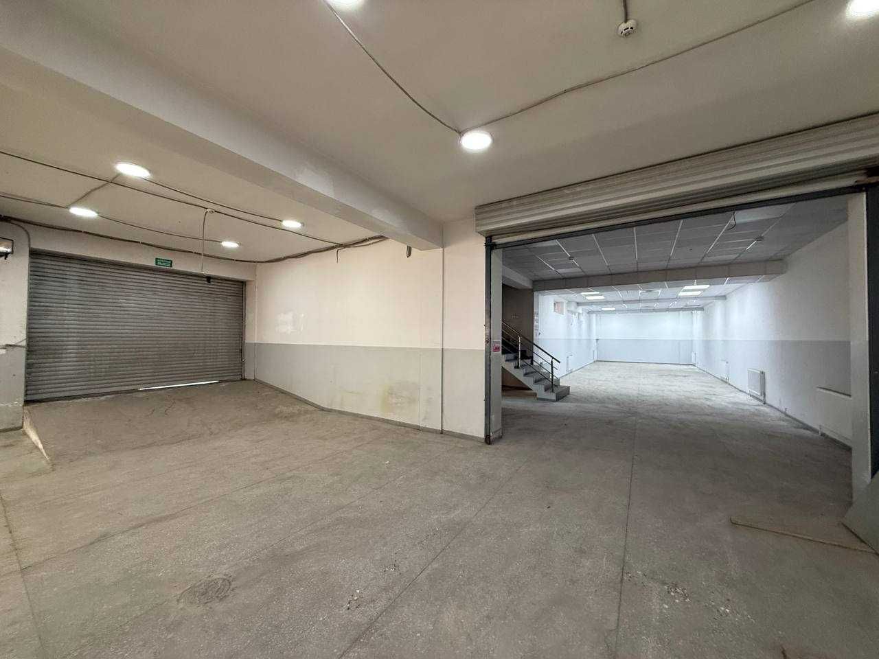 Аренда Автосалон, Сервис, 1500 М2 Сергели мошина бозор йулида