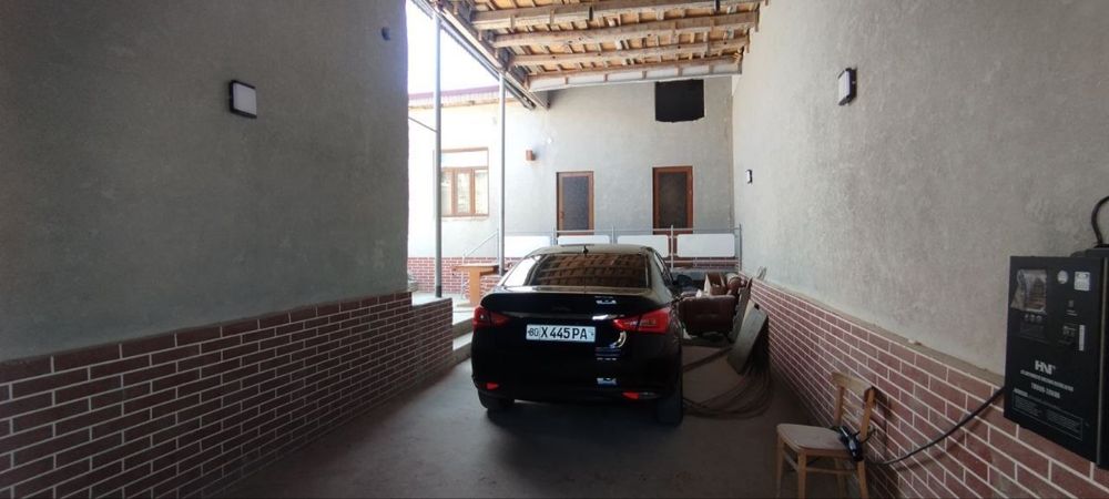 Участок в центре Бухары у центральной мечети