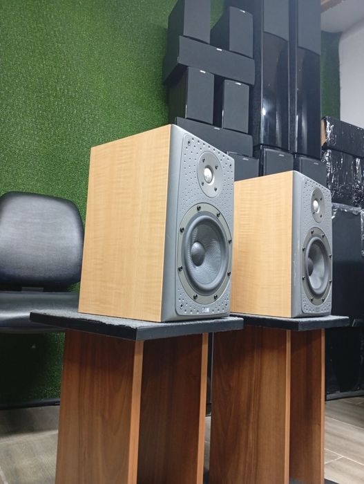 Букшелфи Bowers & Wilkins DM-303