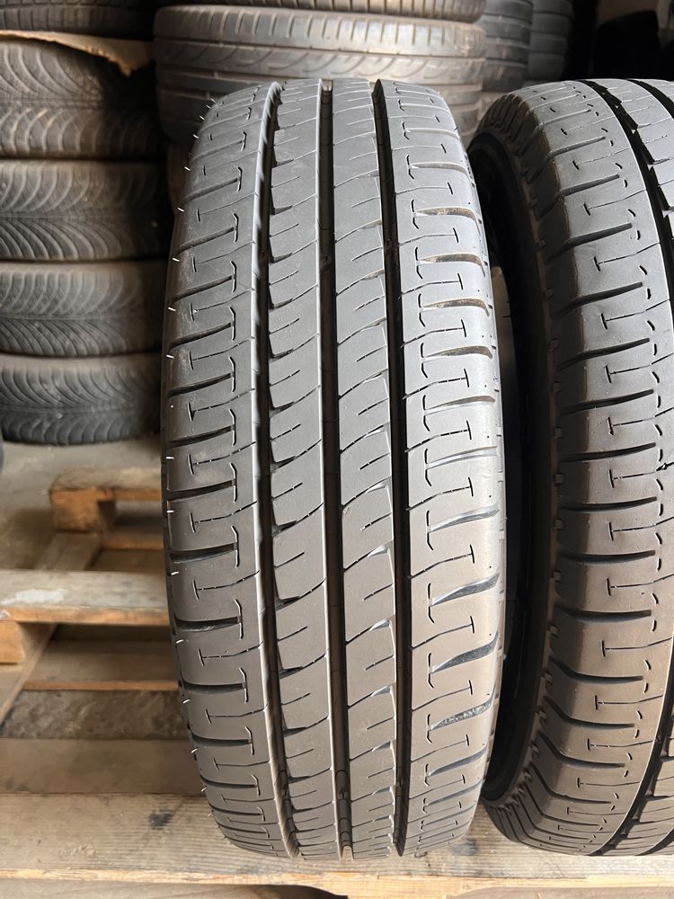 2 anvelope vara 215/70/15 C , Michelin , 9 mm