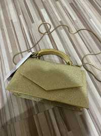 Златна чанта Zara